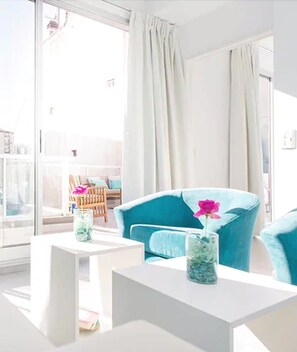 Premium bedding, down duvets, pillow-top beds, in-room safe