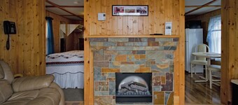 MacKenzie's Motel & Cottages