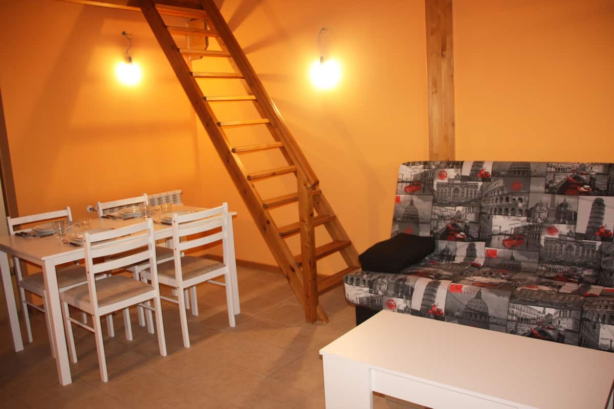 Appartement, 1 chambre | Salle de séjour