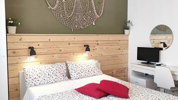 Desk, free WiFi, bed sheets