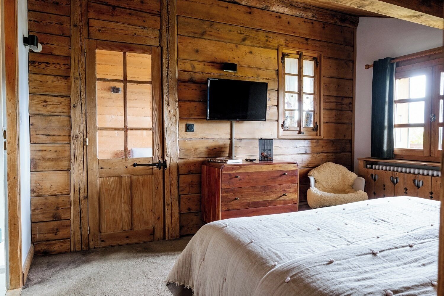 Literie de qualité supérieure, coffres-forts dans les chambres, bureau