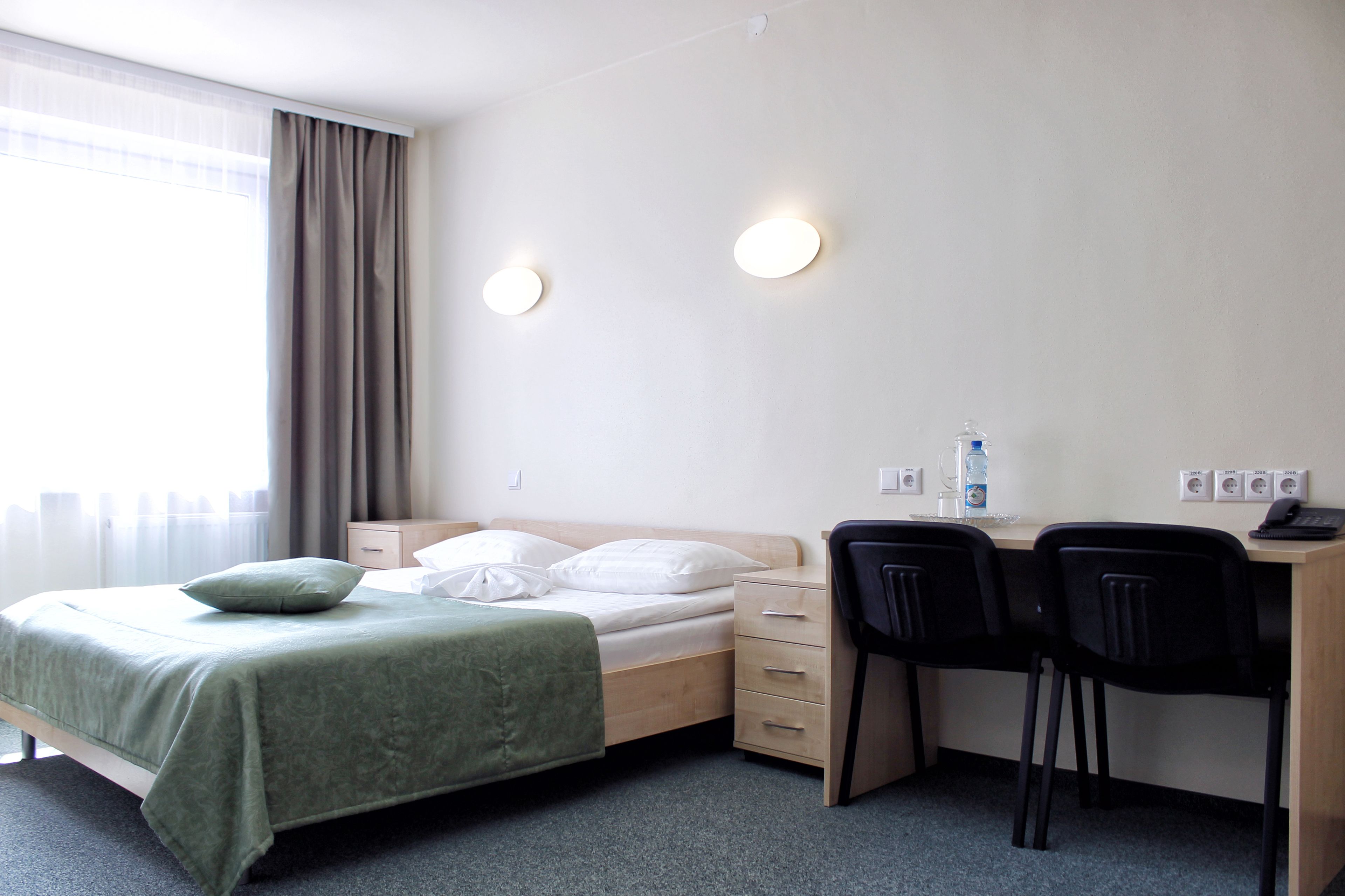 in-room safe, desk, soundproofing, iron/ironing board