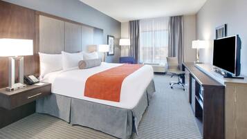 Brankas, meja kerja, tirai kedap cahaya, dan kedap suara