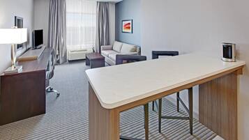 39-inch LED TV with cable channels, TV