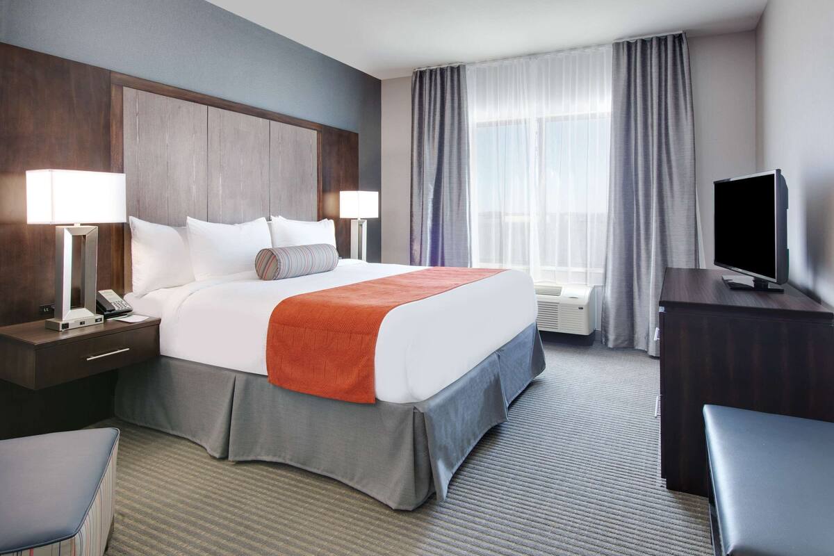 in-room safe, desk, blackout curtains, soundproofing