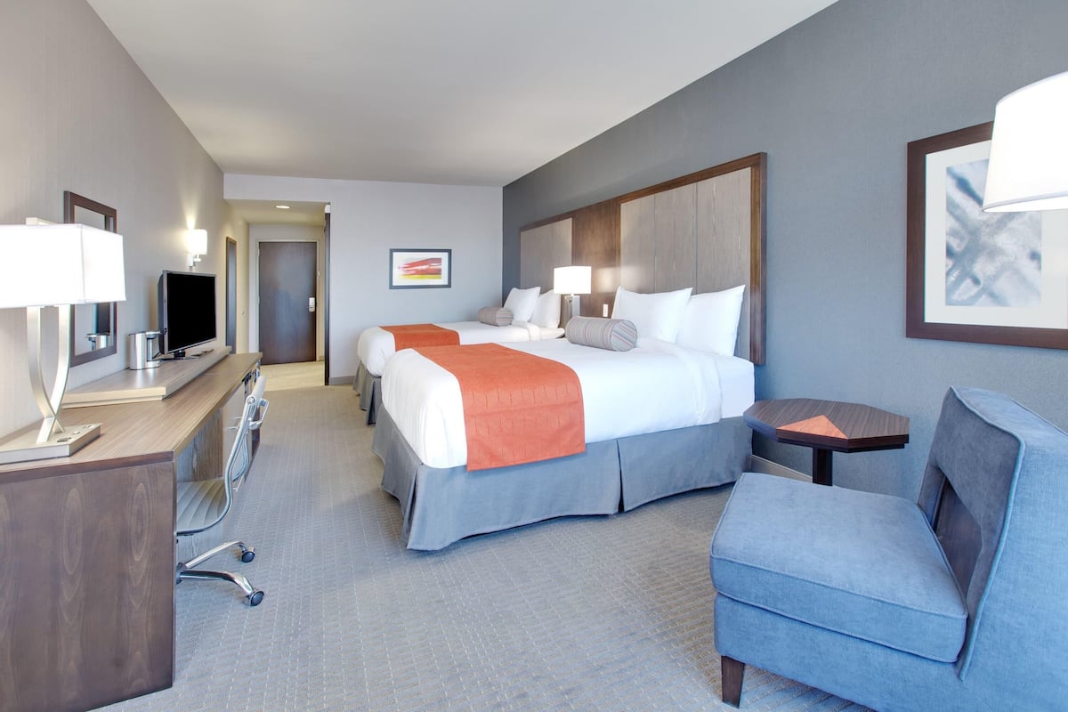 Deluxe Room, 2 Queen Beds, Non Smoking