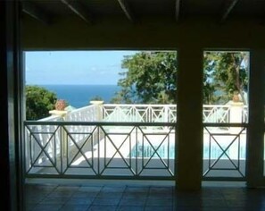 Terrace/patio - Yellow Bird Villa (Barnes Ghaut)