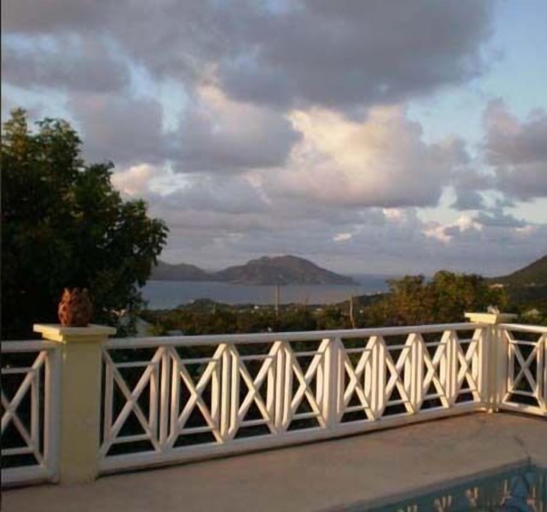 Udendørs pool