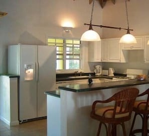 Villa, 3 Bedrooms | Private kitchen | Full-size fridge, microwave, stovetop, coffee/tea maker