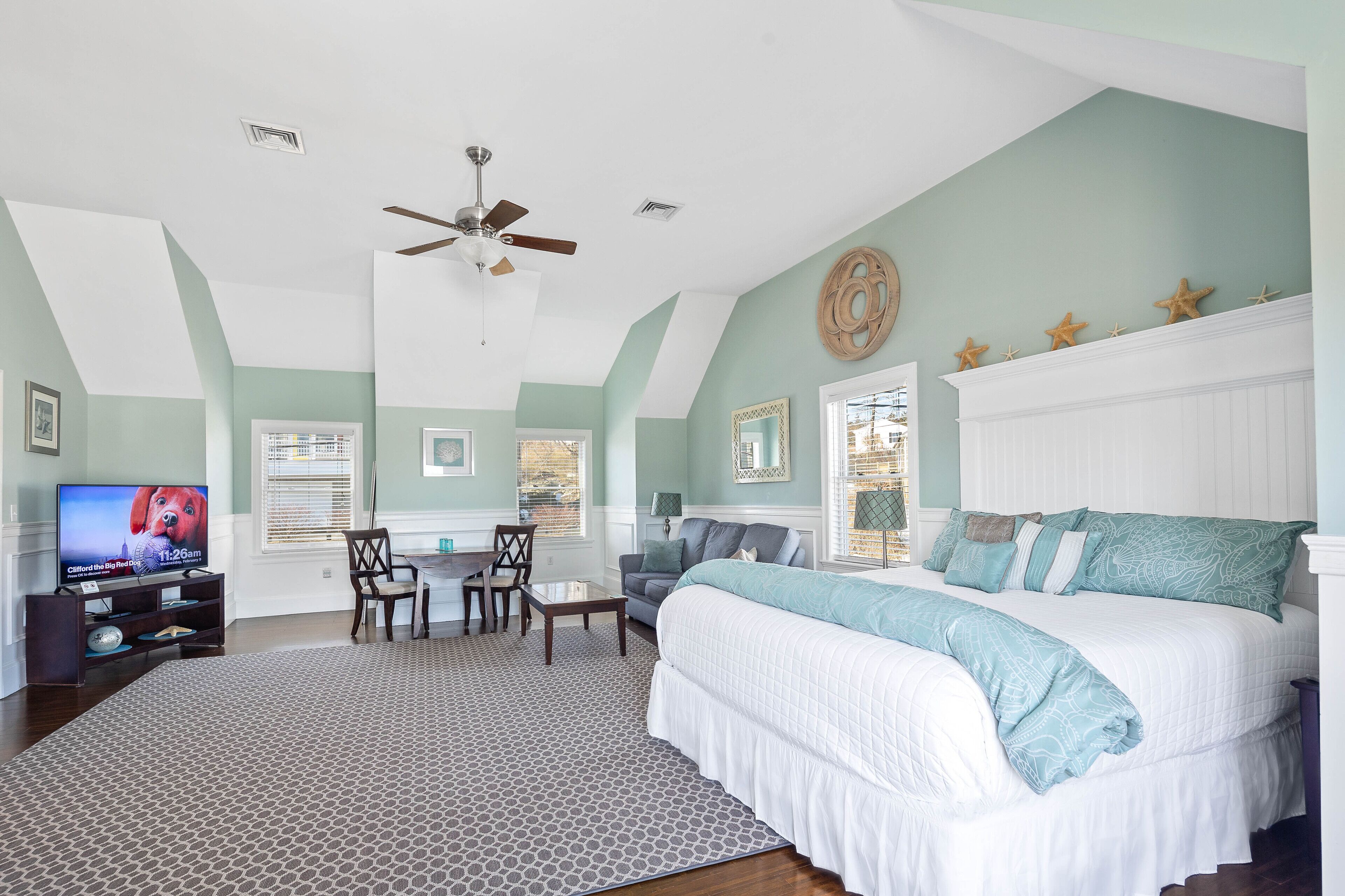 Photo - The Beacon Waterfront Inn