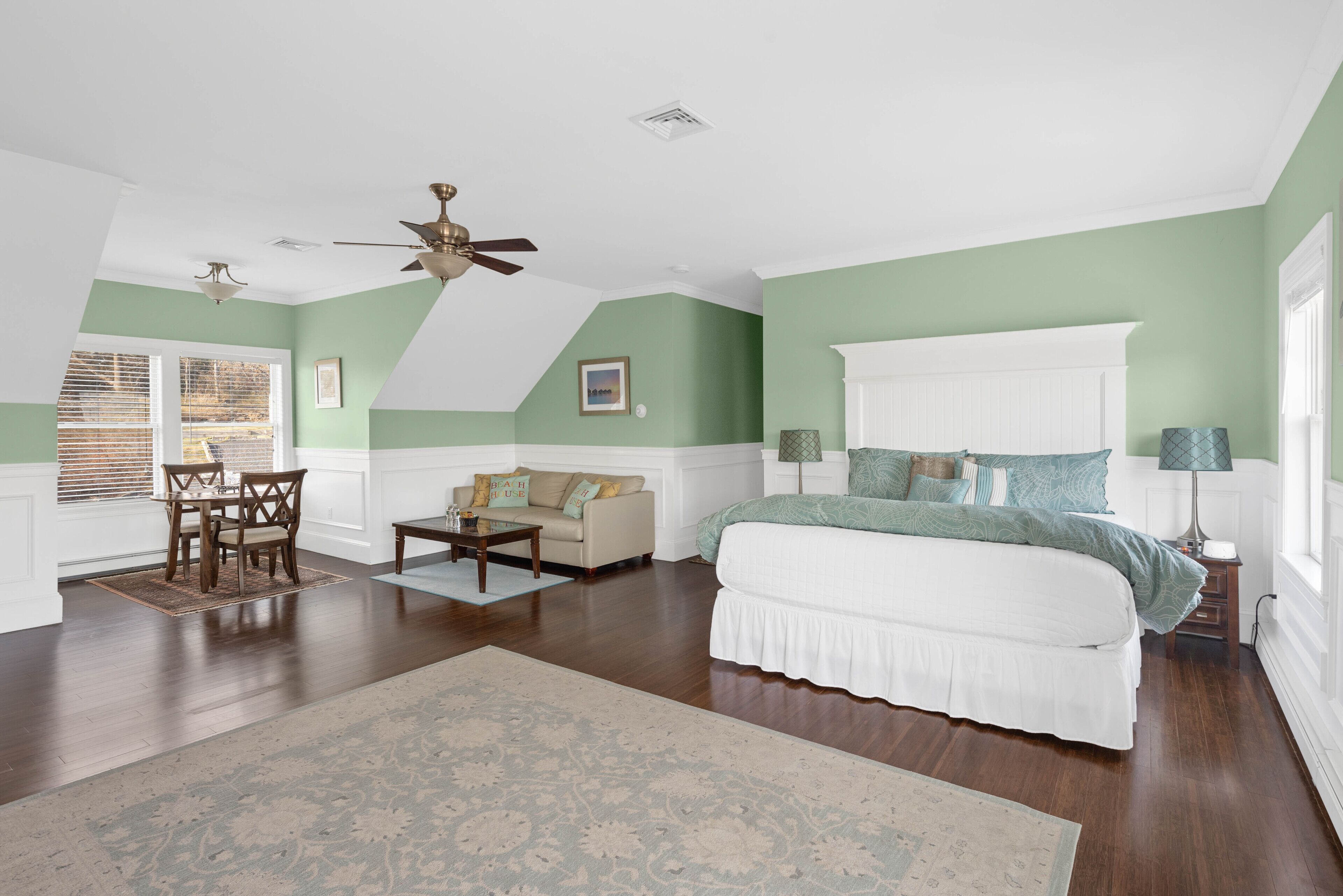 Photo - The Beacon Waterfront Inn