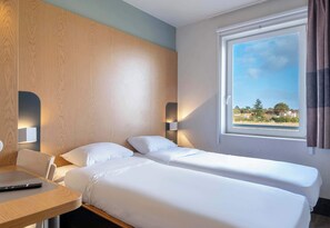 Bureau, chambres insonorisées, Wi-Fi gratuit, draps fournis