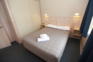 2 Bedroom Deluxe 6 Berth Cabin