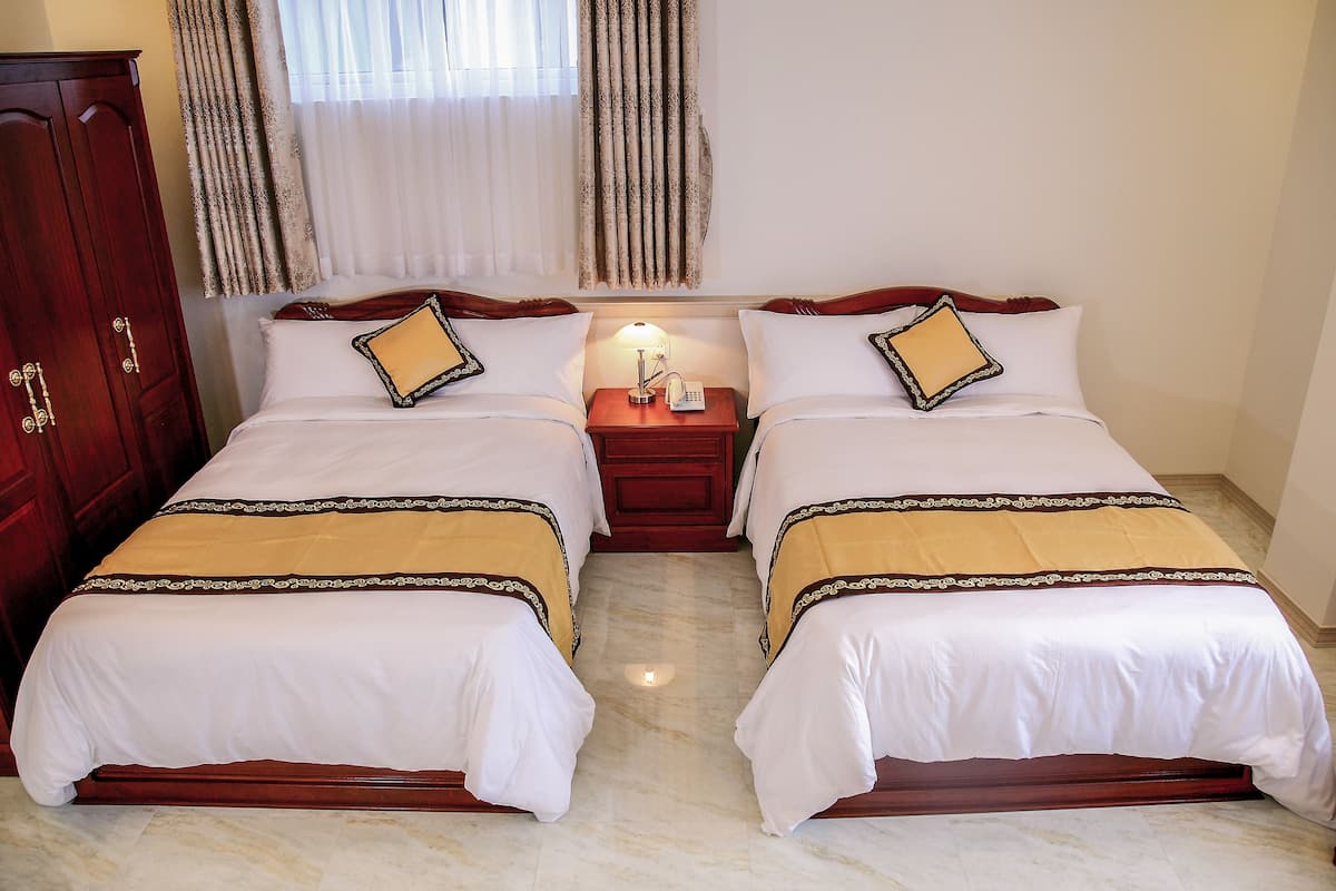 1 bedroom, premium bedding, minibar, in-room safe
