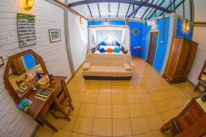 Deluxe-Chalet, 1 Schlafzimmer, Terrasse, Gartenblick | Minibar, Zimmersafe, Schreibtisch, kostenlose Babybetten