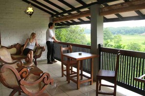 Balcony - Lake Serenity Boutique Hotel (Kuruwita)