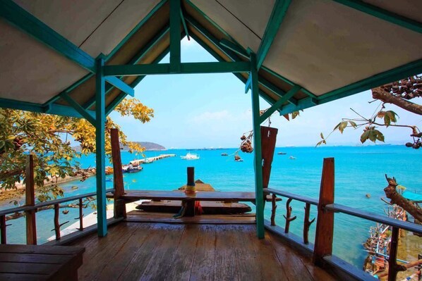 Boat House | Terrace/patio - Rimtalay Resort Koh Si Chang (Ko Sichang)