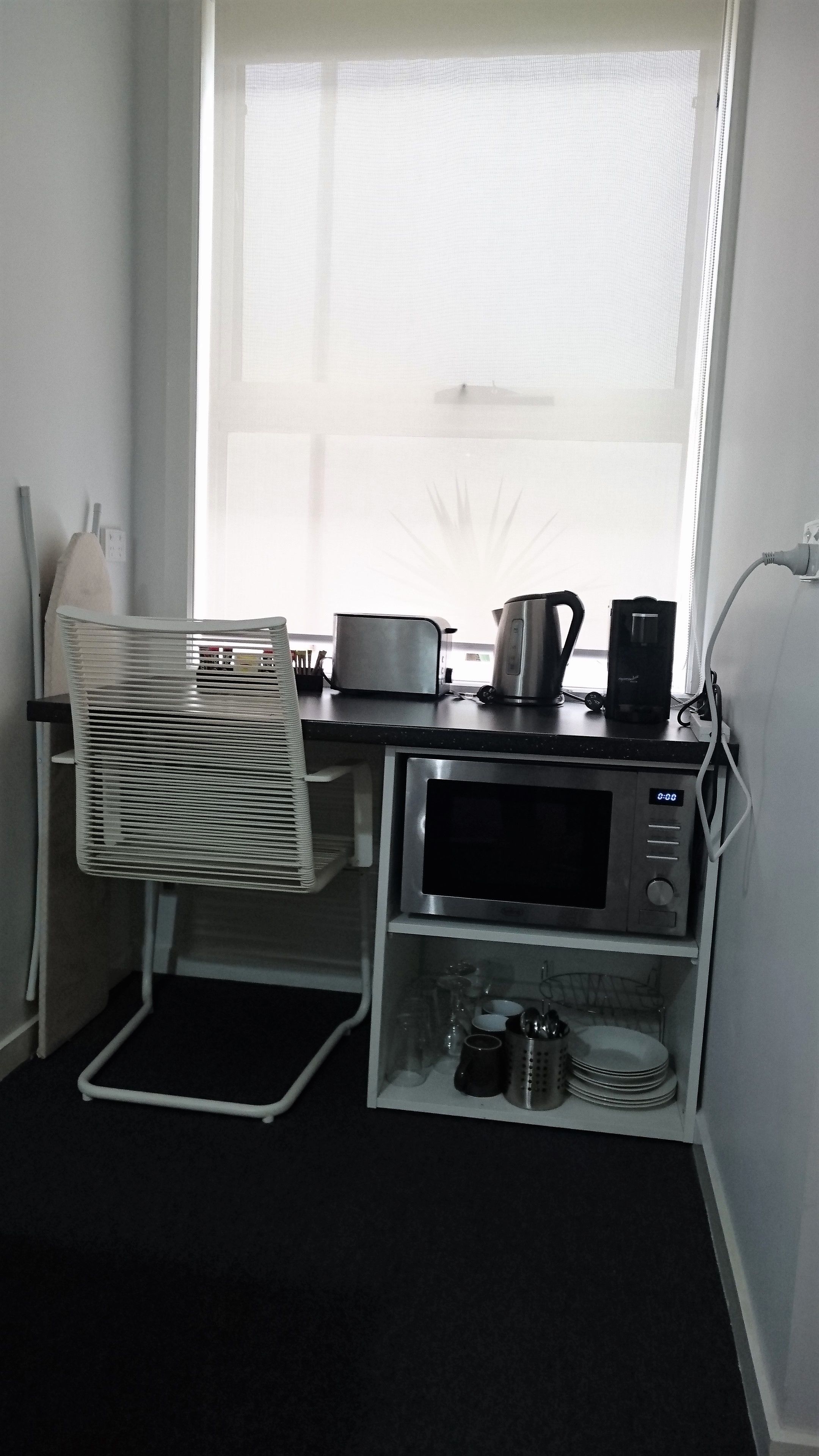 fridge, microwave, espresso maker, coffee/tea maker