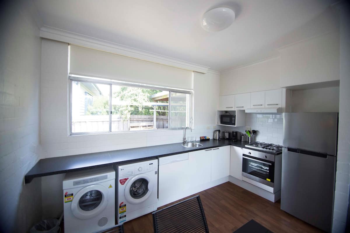 deluxe apartment | minibar, desk, iron/ironing board, free wifi