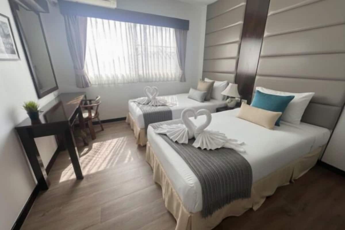 1 bedroom, in-room safe, free WiFi, bed sheets