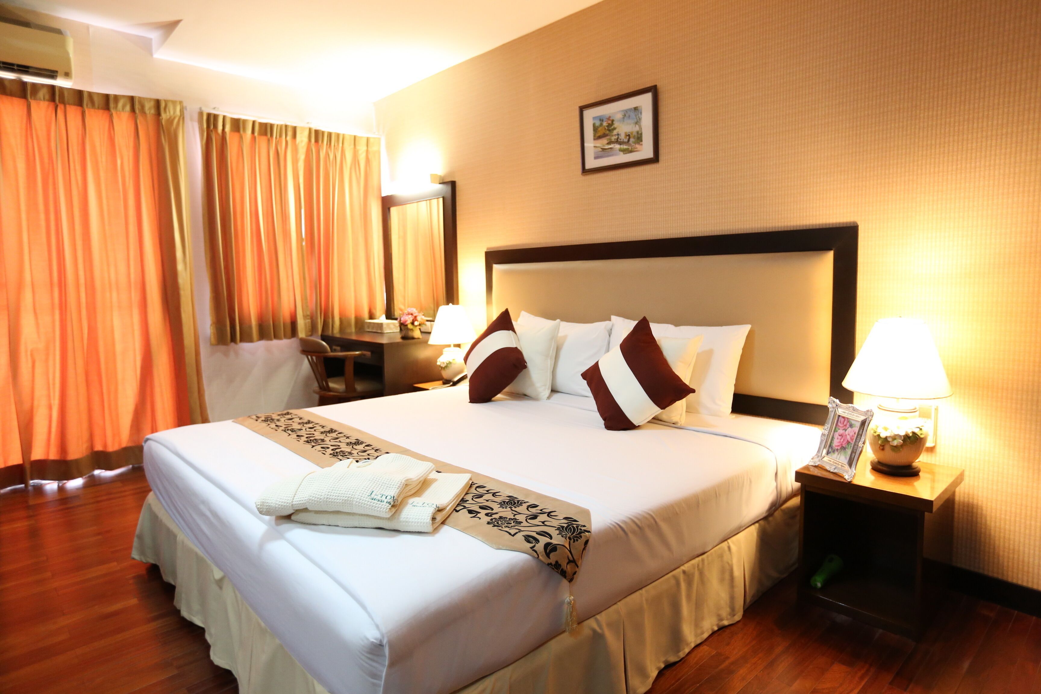 1 chambre, coffres-forts dans les chambres, Wi-Fi gratuit, draps fournis