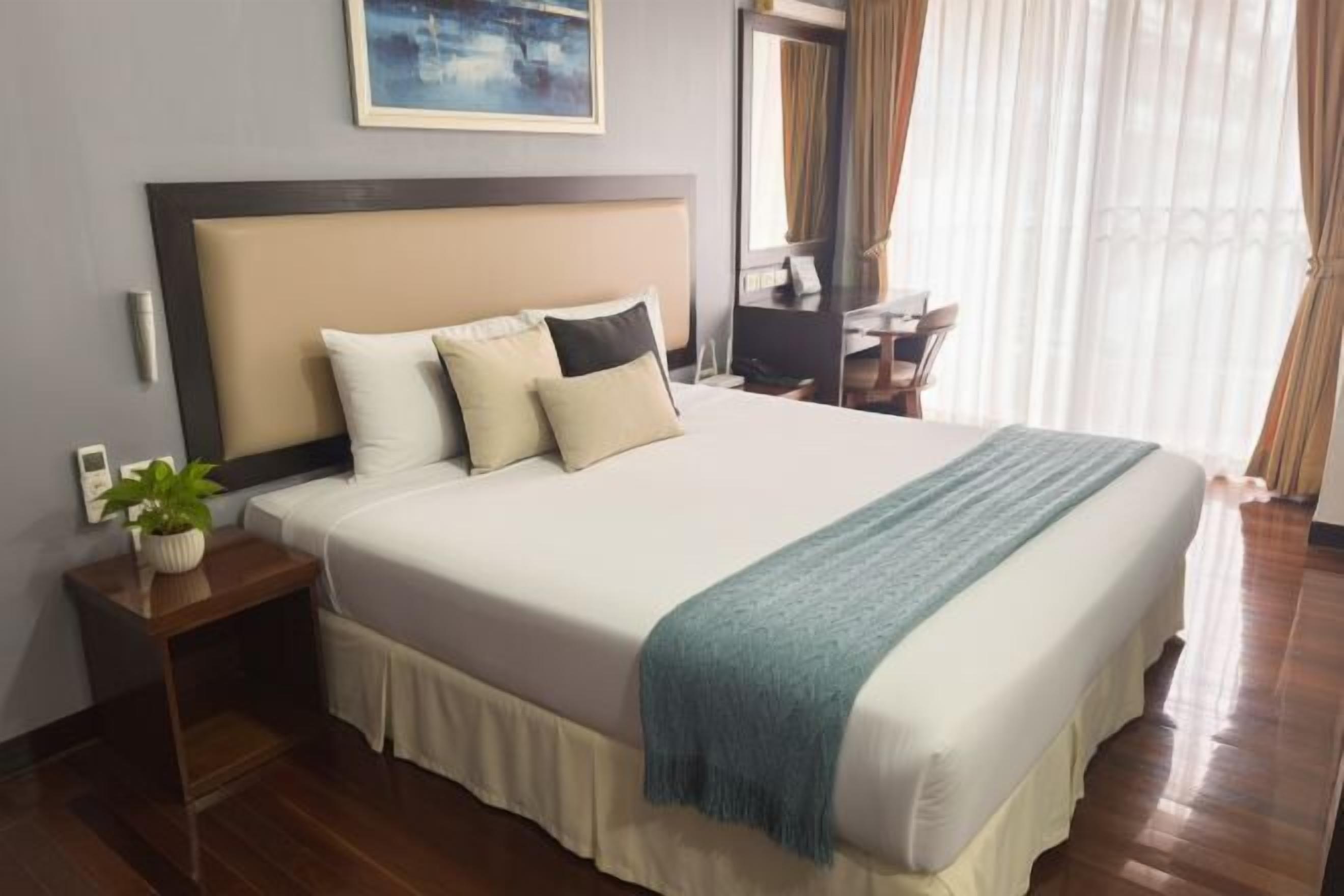 1 bedroom, in-room safe, free WiFi, bed sheets