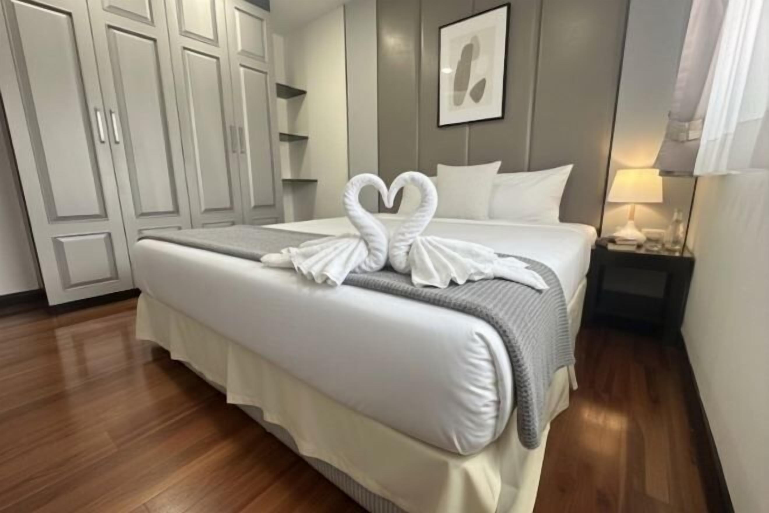 1 bedroom, in-room safe, free WiFi, bed sheets