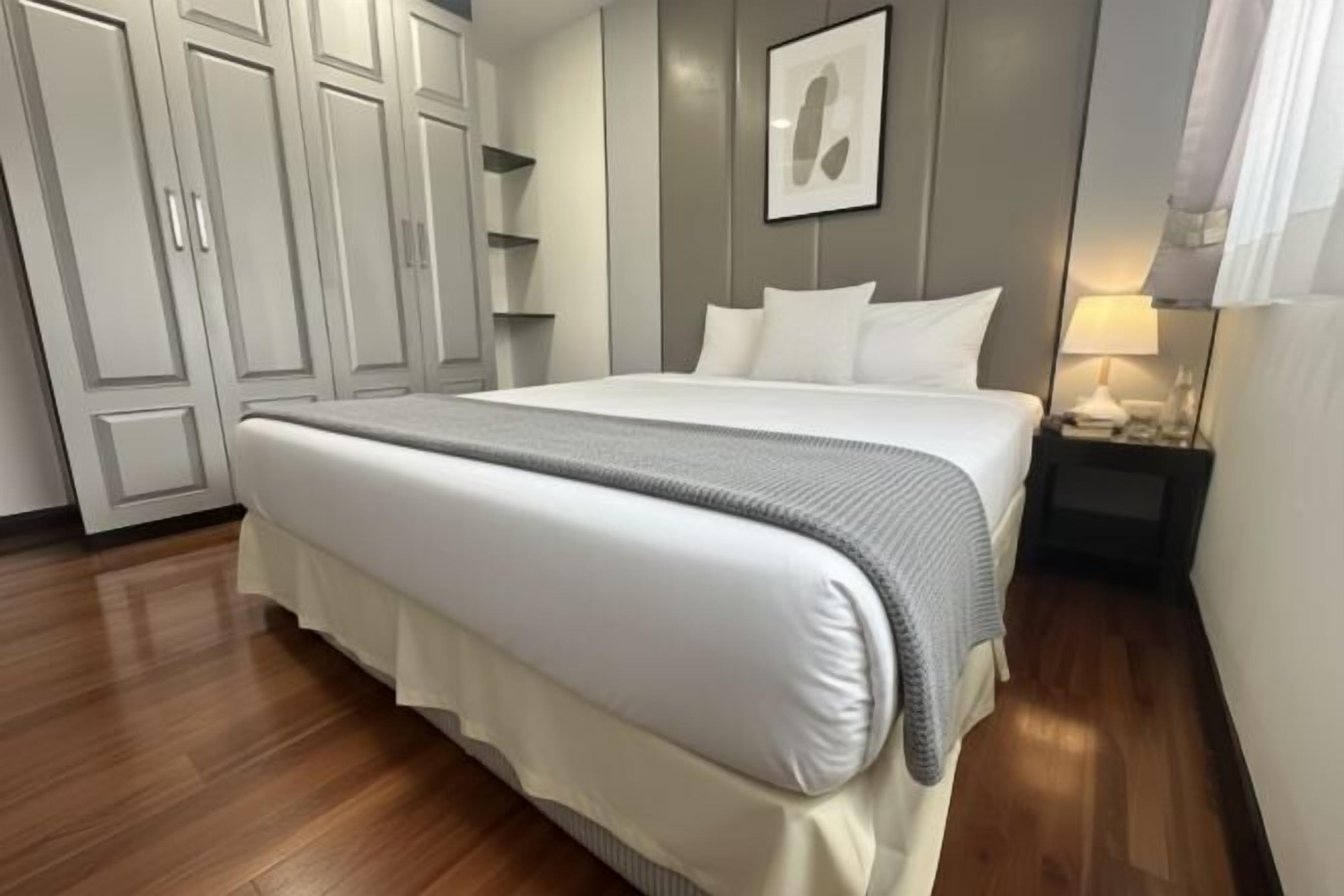 1 bedroom, in-room safe, free WiFi, bed sheets