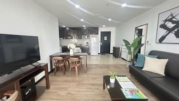1 bedroom, in-room safe, free WiFi, bed sheets