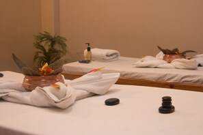 桑拿、身体护理、热石按摩、深层组织按摩、瑞典式按摩、泰式按摩