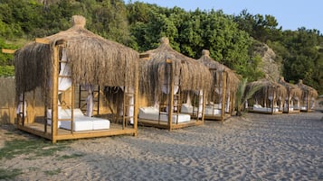Playa privada en los alrededores y traslado desde/hacia la playa gratis