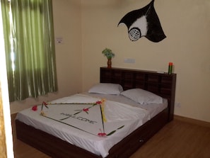 Premium-Doppelzimmer, 2 Doppelbetten, Nichtraucher | Hochwertige Bettwaren, Minibar, Zimmersafe, WLAN