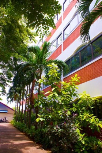 Sichang Shine Khao Resort