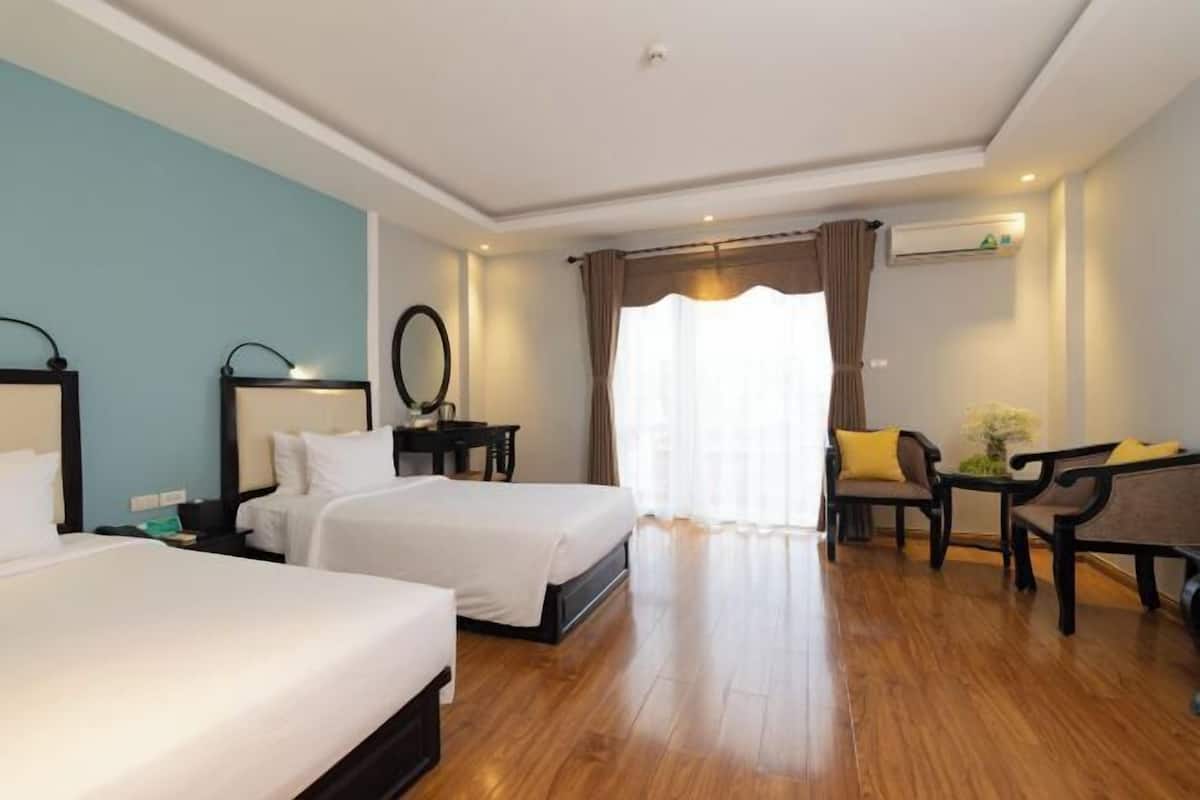 1 bedroom, minibar, in-room safe, desk