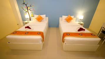 Twin Room | Free minibar, desk, laptop workspace, free WiFi