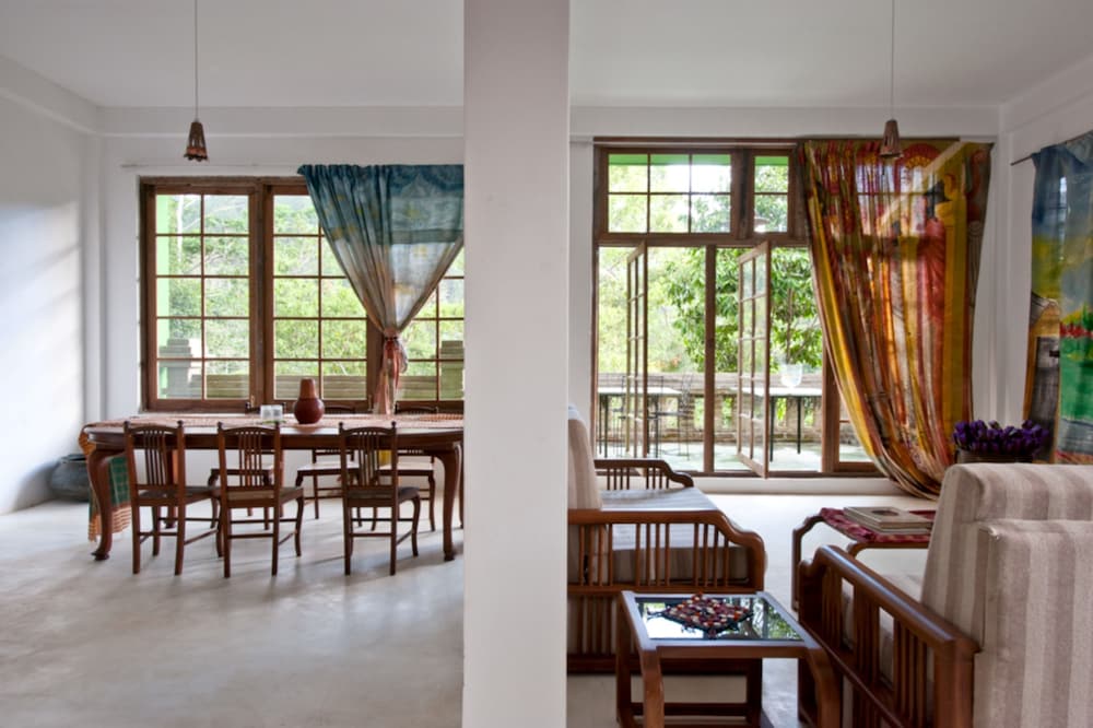 Kandy Samadhi Centre by null