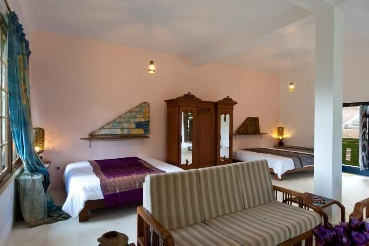 Individually furnished, desk, soundproofing, iron/ironing board