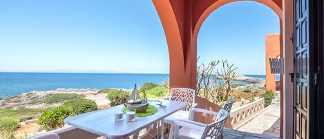 Apartment, 2 Bedrooms, Sea View | Terrace/patio