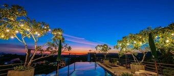The b Ranong Trend Hotel