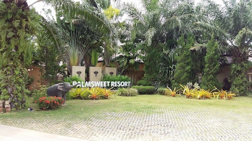 Palm Sweet Resort