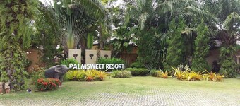 Palm Sweet Resort
