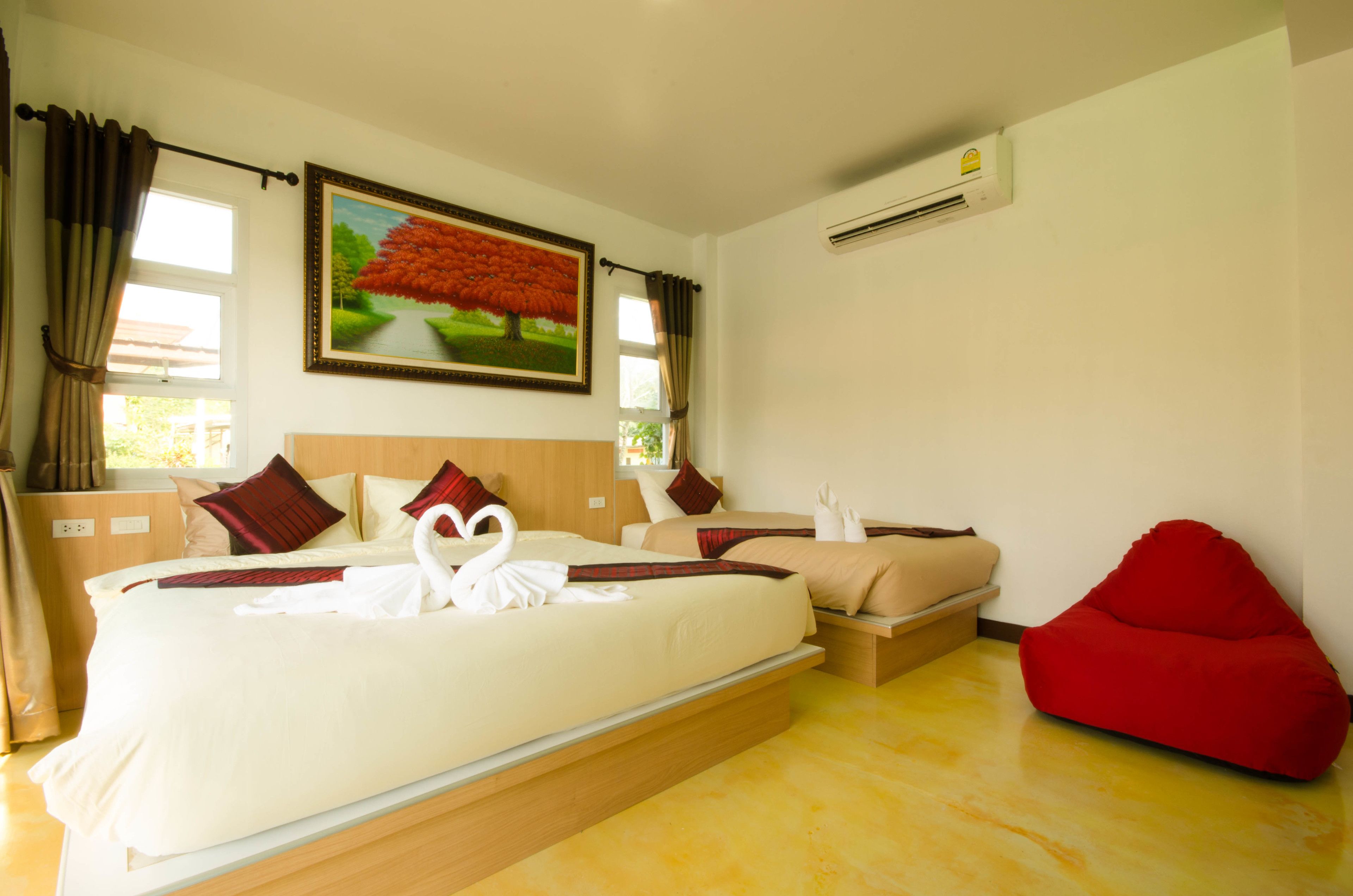 vip jacuzzi | premium bedding, desk, rollaway beds, free wifi