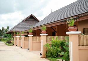 Property grounds - Chalicha Resort (Chumphon)
