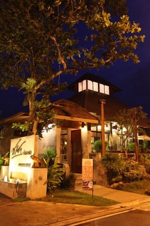 Front of property - evening/night