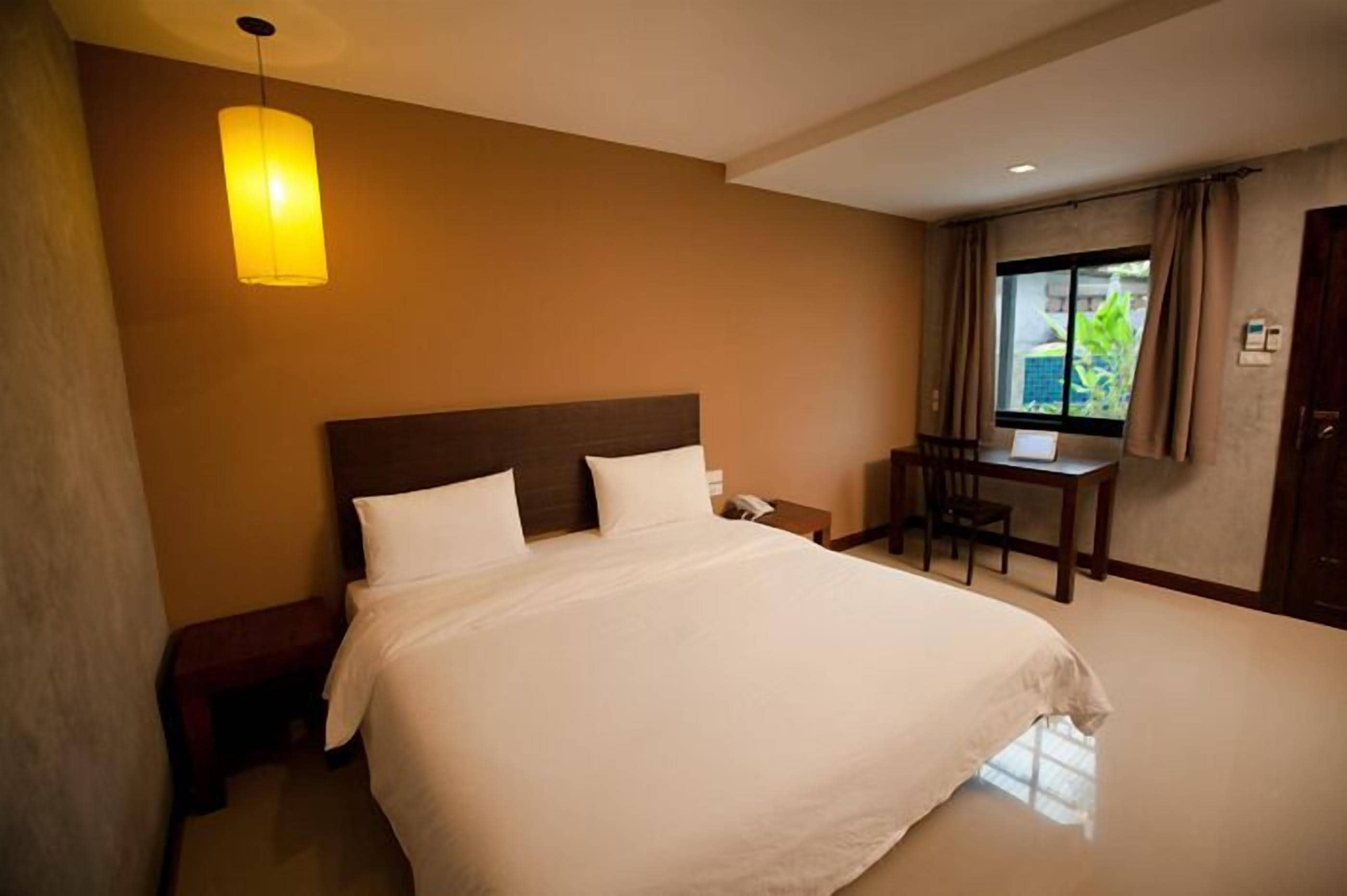 standard double room (building) | free cots/infant beds, free wifi