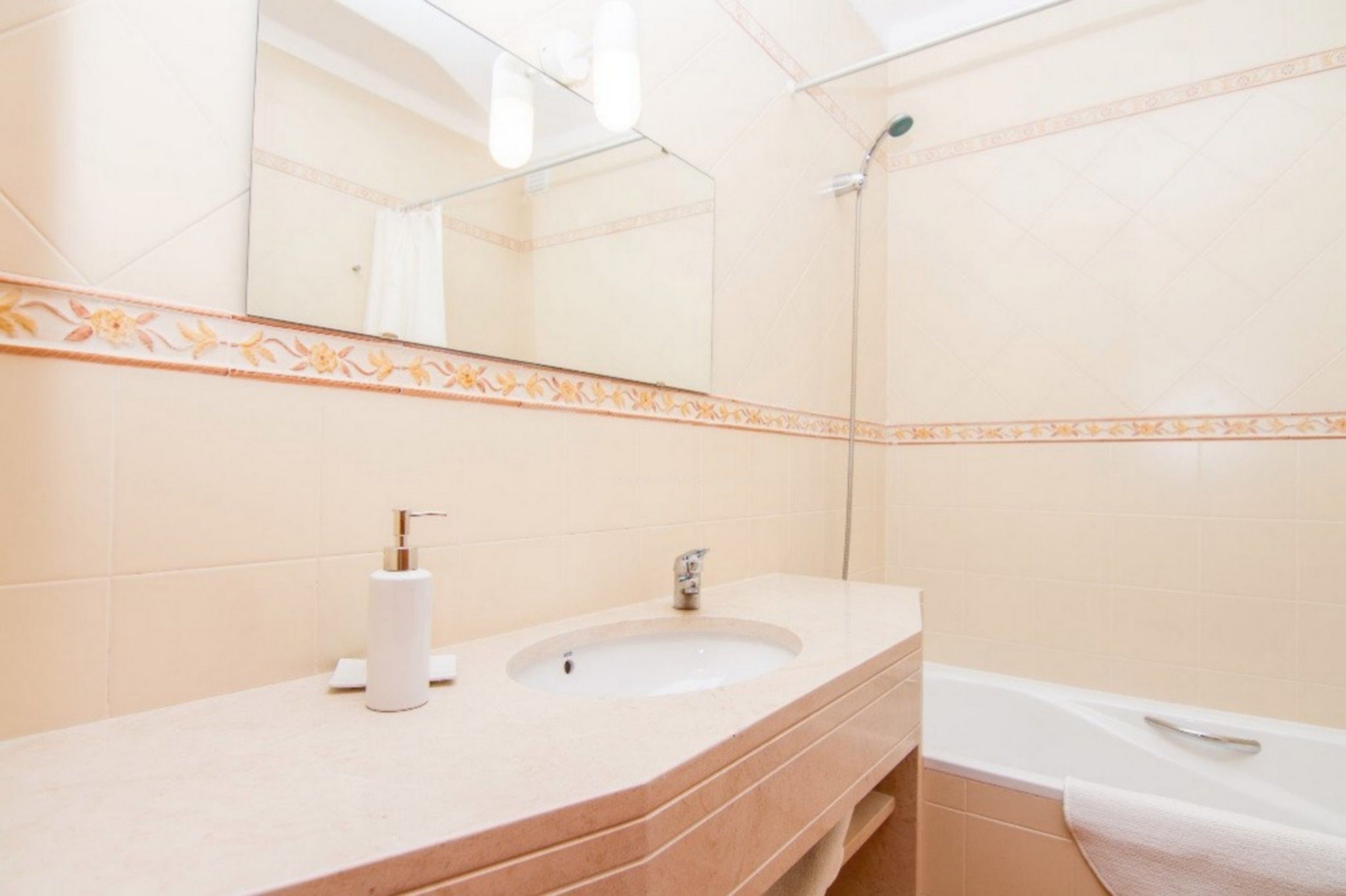 Photo - SunHome - Casas de férias em Portimao