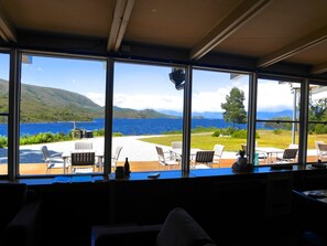 Breakfast, lunch, dinner served; alfresco dining - Pedder Wilderness Lodge (Strathgordon)