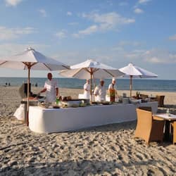 Private beach, sun loungers, beach umbrellas, beach towels
