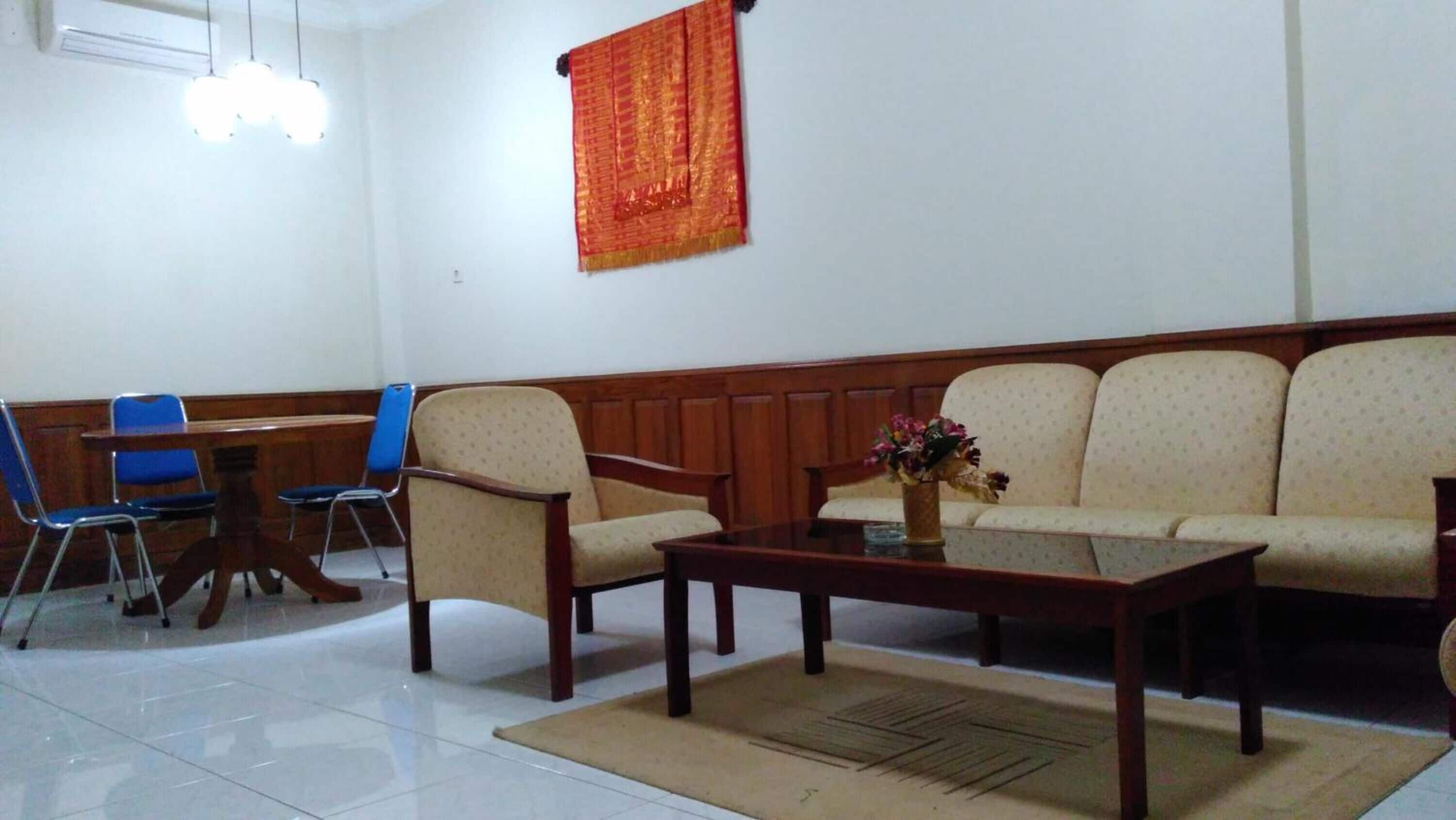 Breakfast served, Indonesian cuisine