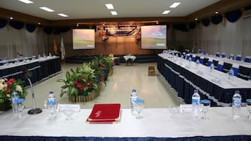 Fasilitas rapat